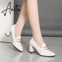 Aiertu High heels spring and autumn thick heel heel heel square head small shoes female British buckle OL fashion shoes Aiertu