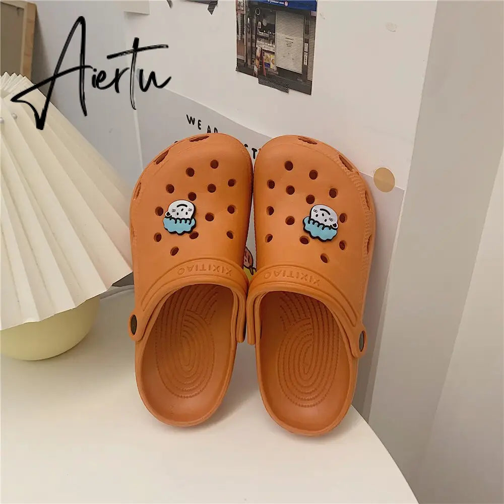 Aiertu Korean Women Casual Garden Clogs Waterproof Shoes Beach Platform Slippers For Woman Personalized Sandals Streetwear Shoes Aiertu