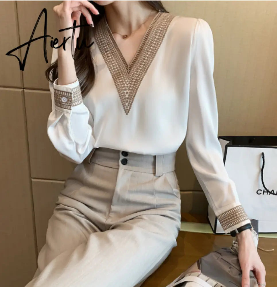 Aiertu Long Sleeve White Blouse Tops Blouse Women Blusas Mujer De Moda Embroidery V-Neck Chiffon Blouse Shirt Women Blouses E226 Aiertu