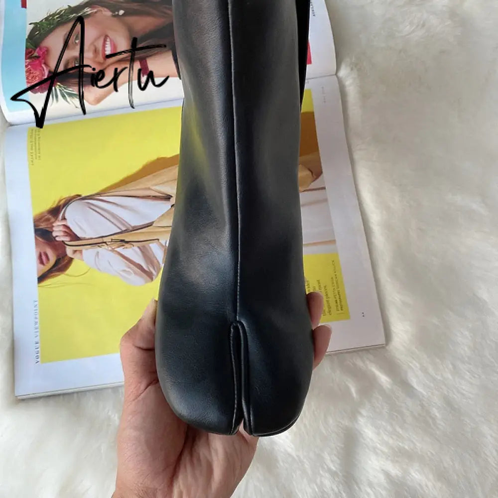 Aiertu Luxury Brand Designer Split Toe Ankle Boots New Fashion Chunky Round High Heels Women Boots Winter Tabi Shoes Short Boots Aiertu