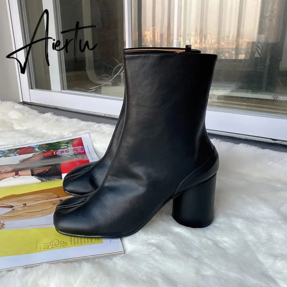 Aiertu Luxury Brand Designer Split Toe Ankle Boots New Fashion Chunky Round High Heels Women Boots Winter Tabi Shoes Short Boots Aiertu