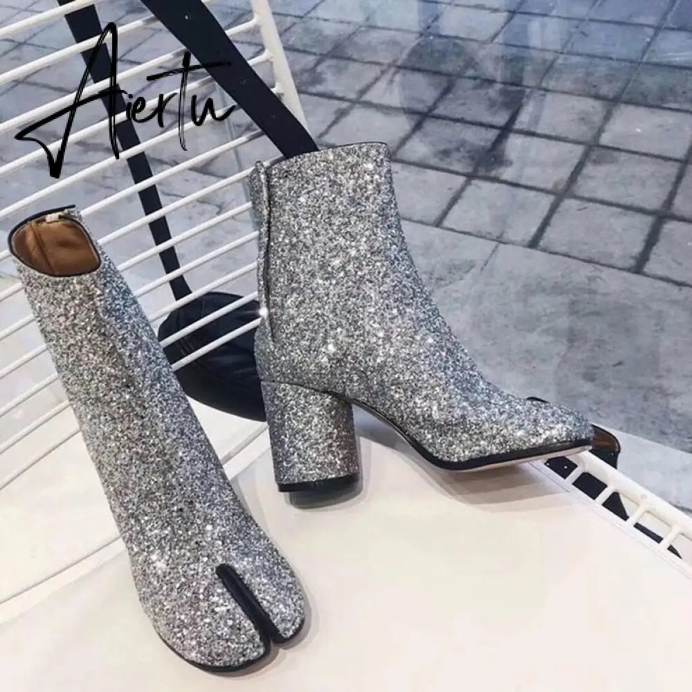 Aiertu Luxury Brand Designer Split Toe Ankle Boots New Fashion Chunky Round High Heels Women Boots Winter Tabi Shoes Short Boots Aiertu