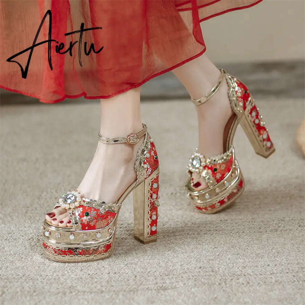 Aiertu Luxury Gold Metallic Women Sandals Studded Square Heels Female Shoes Platform Flower Crystal Sexy Peep Toe Summer Ladies Pumps Aiertu