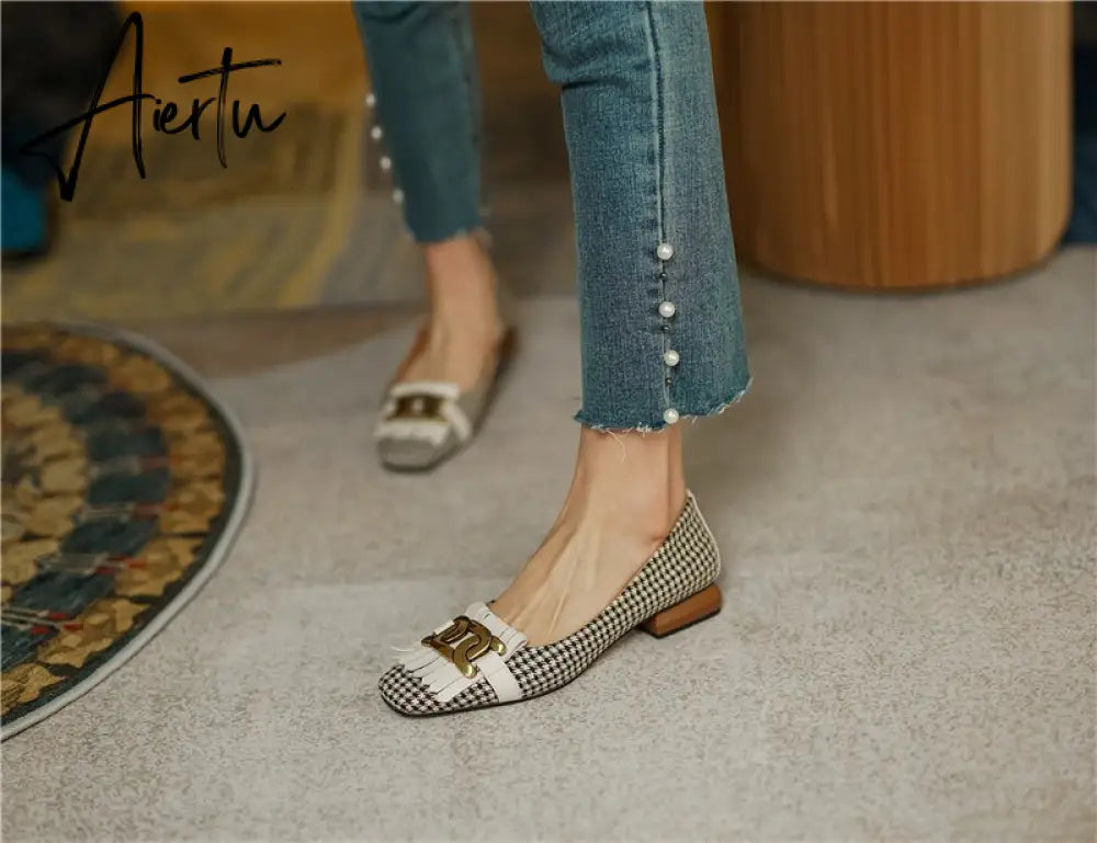 Aiertu  New Genuine Leather Women Shoes Fashion Tassel Beads Spring Pump Square Toe Slip-On Casual Shoes Thick Heel Size 35-42 Handmade Aiertu