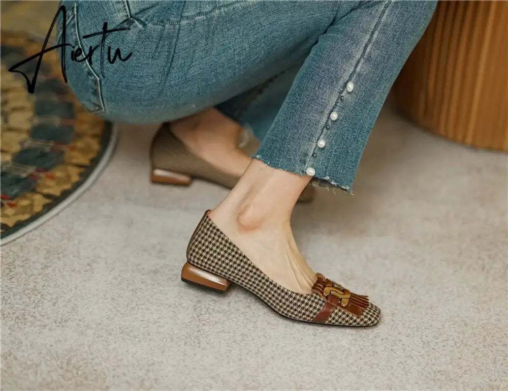 Aiertu  New Genuine Leather Women Shoes Fashion Tassel Beads Spring Pump Square Toe Slip-On Casual Shoes Thick Heel Size 35-42 Handmade Aiertu