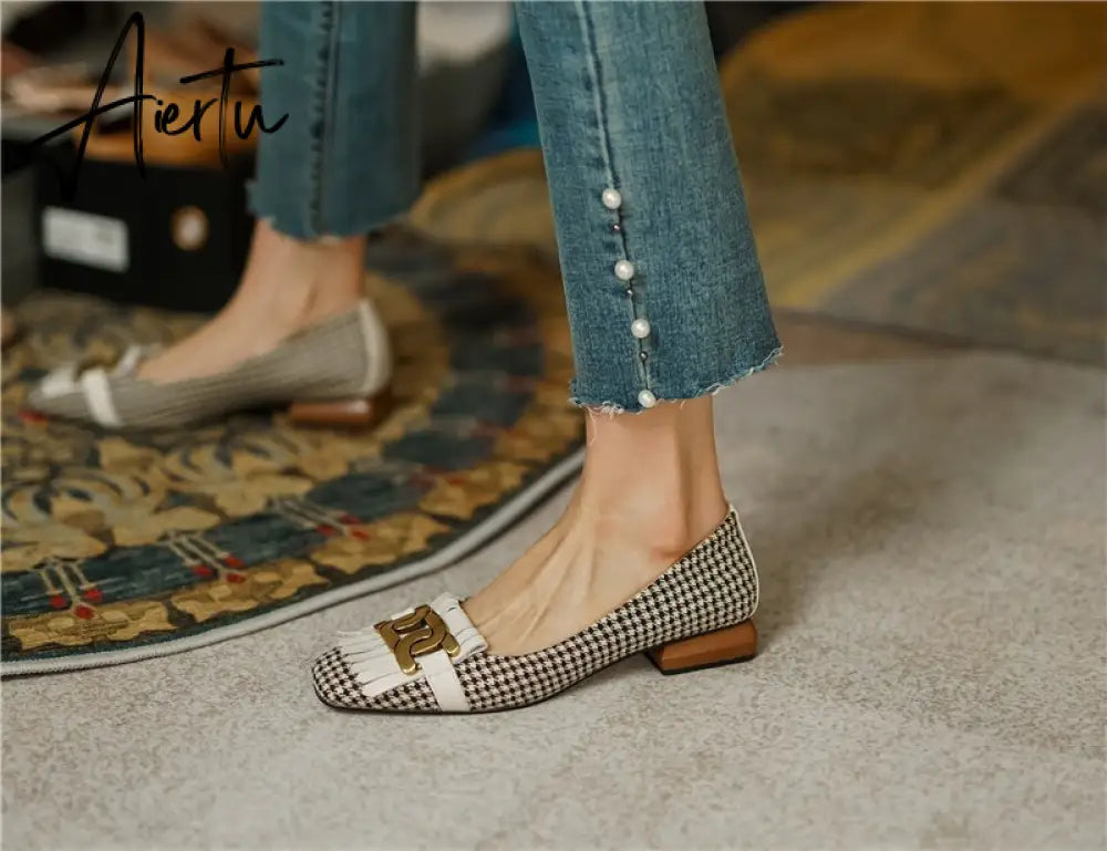 Aiertu  New Genuine Leather Women Shoes Fashion Tassel Beads Spring Pump Square Toe Slip-On Casual Shoes Thick Heel Size 35-42 Handmade Aiertu