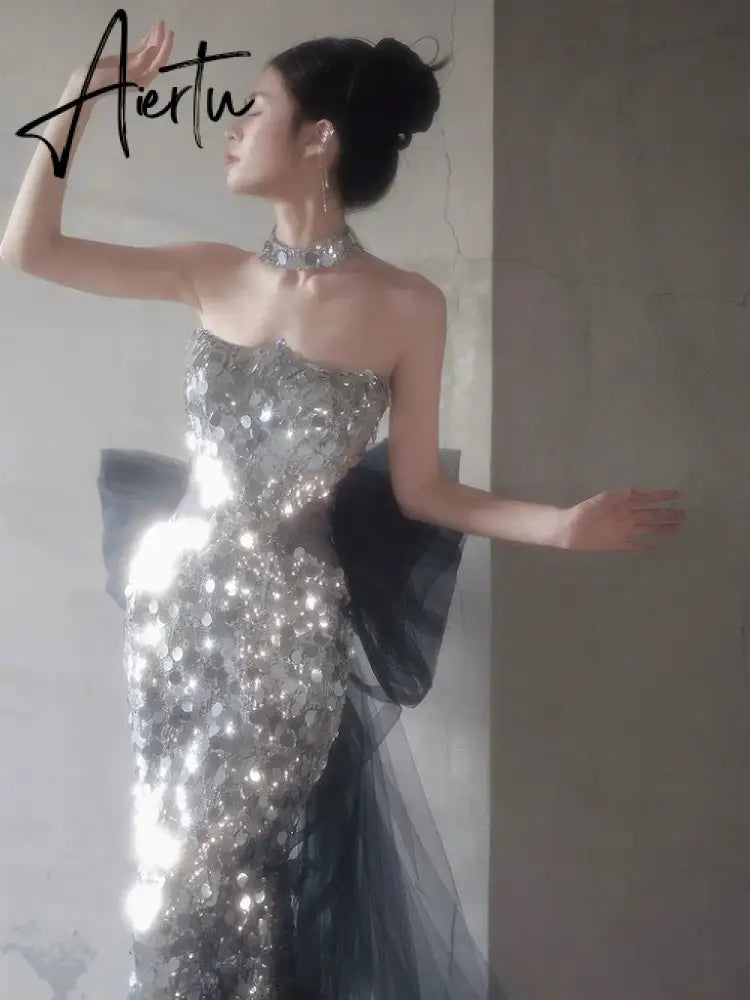 Aiertu Sequins Mermaid Celebrity Dresses Boat Neck Sleeveless Silver Glitter Shiny Luxury Quinceanera Detachable Bow Prom Evening Gowns Aiertu