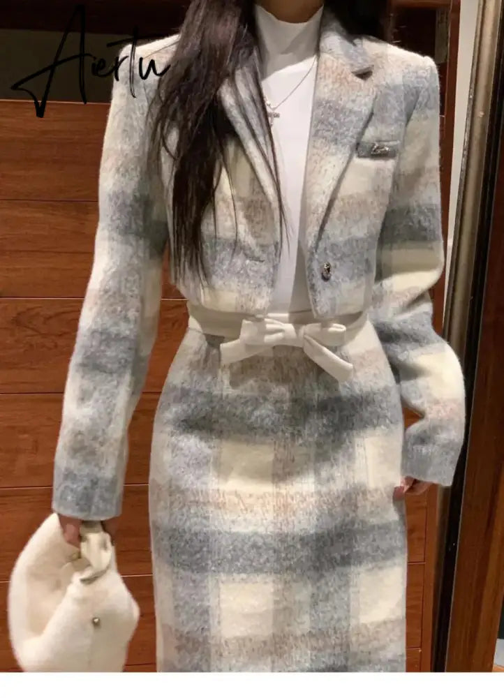 Aiertu Sets for Women 2 Pieces Autumn Grey Plaid Woolen Lapel Collar Long Sleeve Half Skirt Set Elegant Sweet Temperament Casual Suit Aiertu