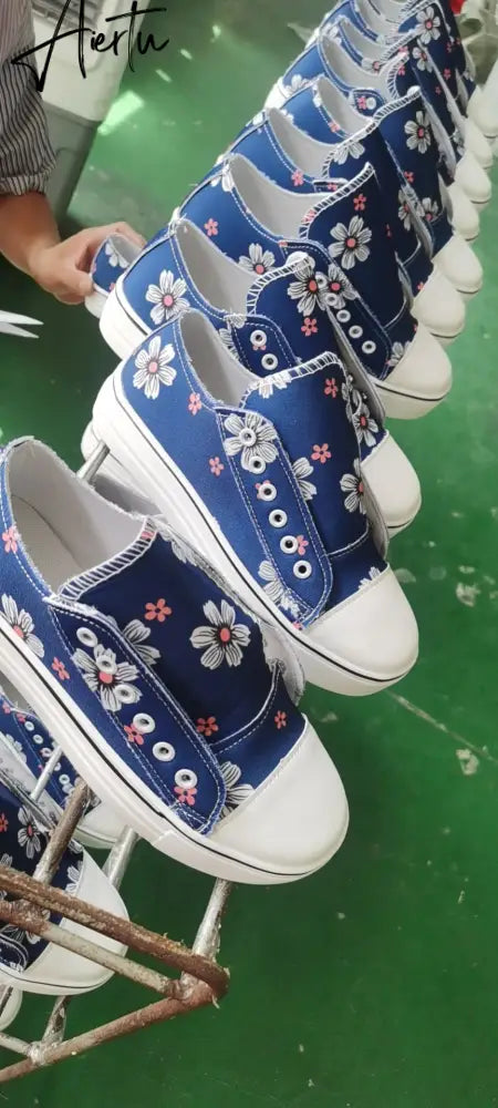 Aiertu Shoes Women Low Top Canvas Shoes Retro Single Shoes Ladies Denim Fabric Lace Up Casual Shoes Female Sneakers Size 43 Aiertu