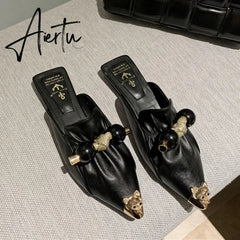 Aiertu Slippers for Women Flat Pointed Toe Pearl Knot Casual Summer Slip-on Mules Backless Loafers Ballet Flats Low Heel Luxury Shoes Aiertu
