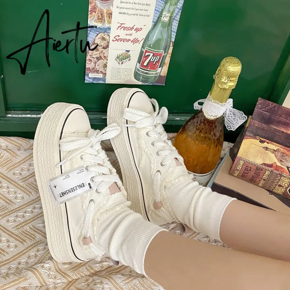 Aiertu  Small Fragrance Canvas Shoes Women Thin Spring New Ins Tide Korean Version Beggar Shoes Small White Shoes Skateboard Shoes Aiertu