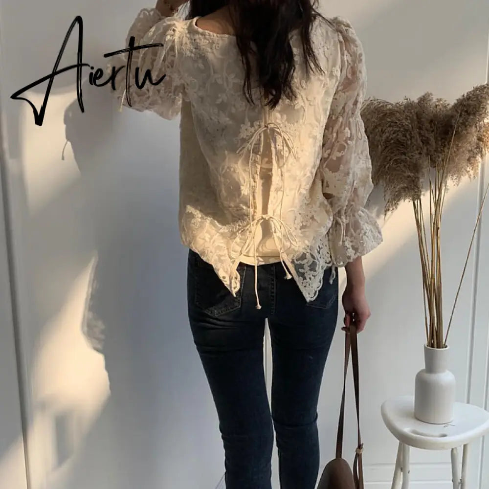 Aiertu Spring Autumn New Girl Chiffon shirt Fashion embroidered lace Tops Elegant Flare sleeve Casual Women blouse Blusa womens blouses Aiertu