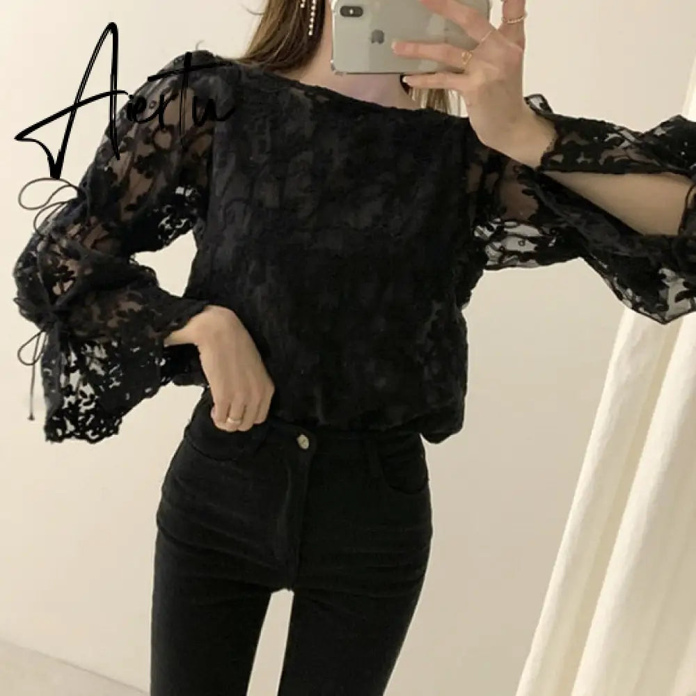 Aiertu Spring Autumn New Girl Chiffon shirt Fashion embroidered lace Tops Elegant Flare sleeve Casual Women blouse Blusa womens blouses Aiertu