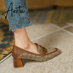 Aiertu  Spring/Autumn New Women Party Prom Square Heeled Pumps Basic Concise Pumps Cow Leather Brand Round Toe Loafers Woman Aiertu