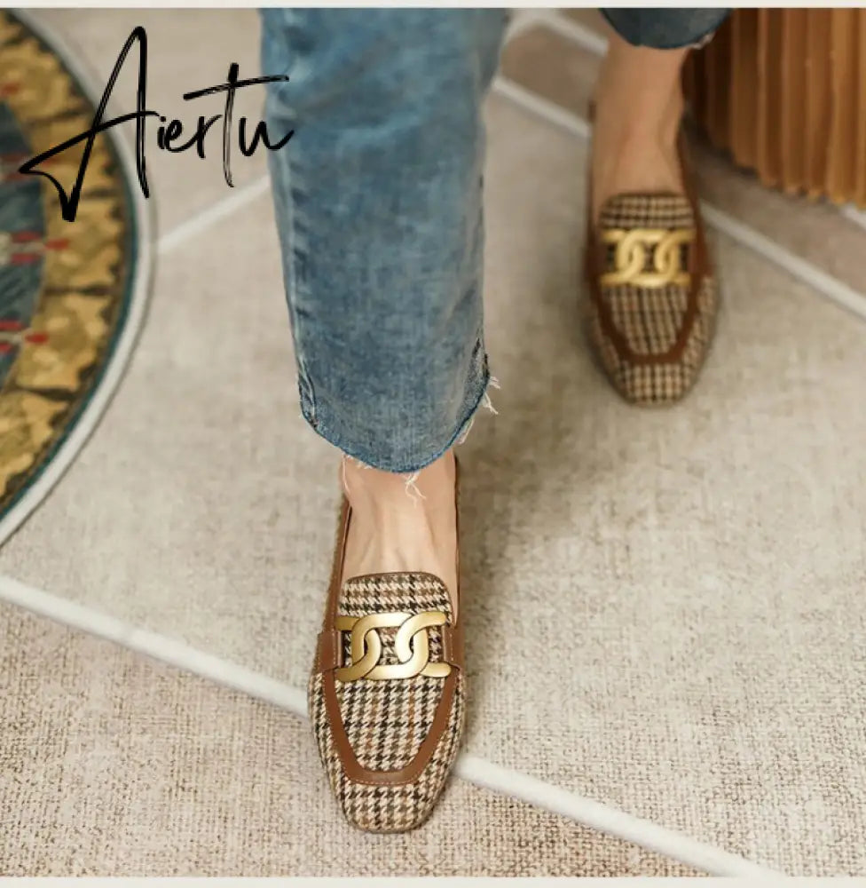 Aiertu  Spring/Autumn New Women Party Prom Square Heeled Pumps Basic Concise Pumps Cow Leather Brand Round Toe Loafers Woman Aiertu