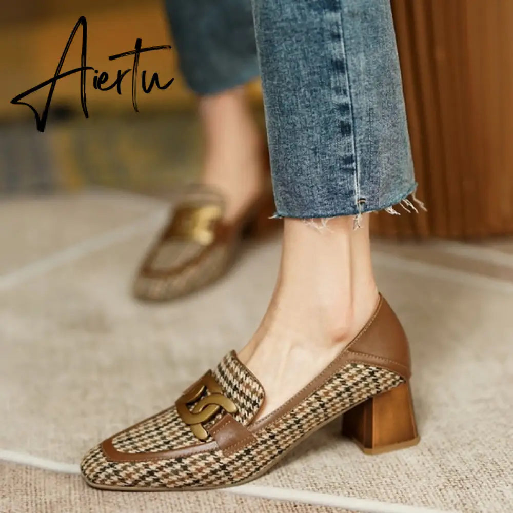 Aiertu  Spring/Autumn New Women Party Prom Square Heeled Pumps Basic Concise Pumps Cow Leather Brand Round Toe Loafers Woman Aiertu