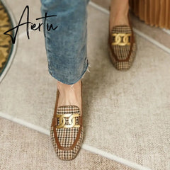Aiertu  Spring/Autumn New Women Party Prom Square Heeled Pumps Basic Concise Pumps Cow Leather Brand Round Toe Loafers Woman Aiertu