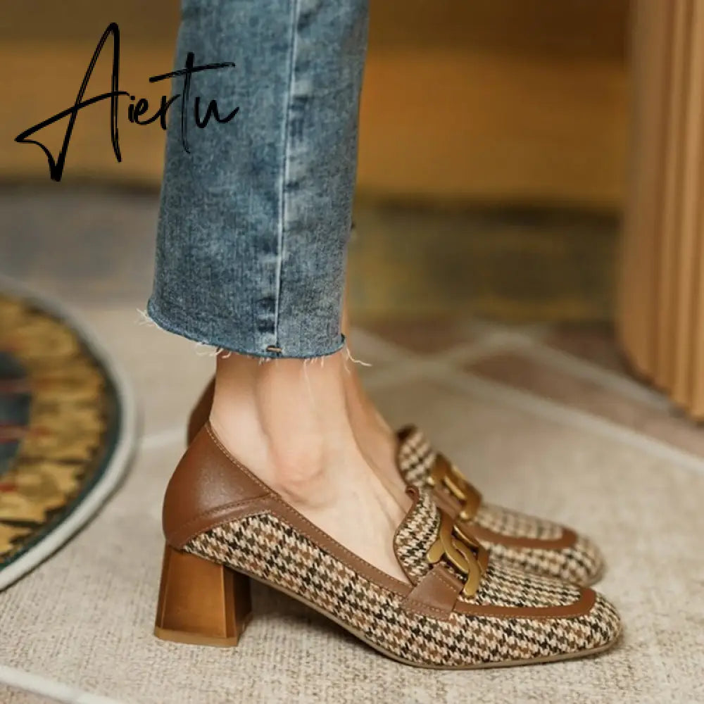 Aiertu  Spring/Autumn New Women Party Prom Square Heeled Pumps Basic Concise Pumps Cow Leather Brand Round Toe Loafers Woman Aiertu
