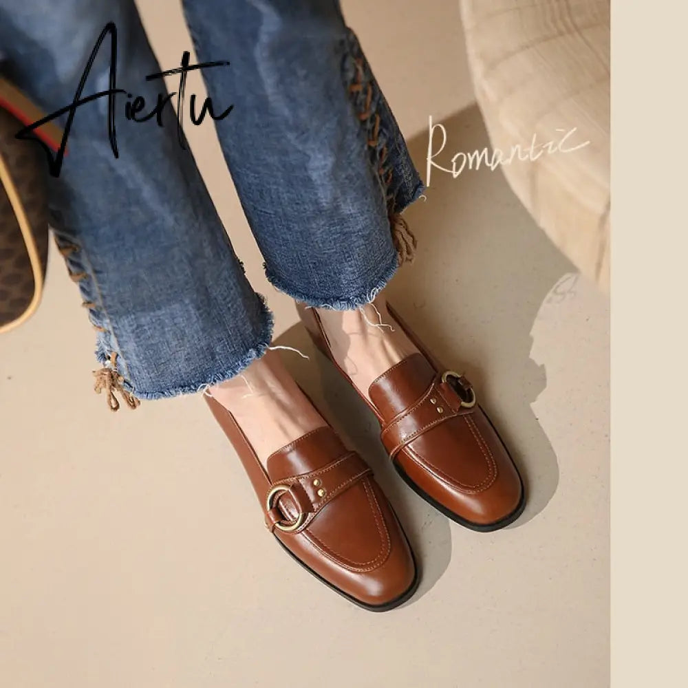Aiertu   Spring New Genuine Leather Women Shoes Fashion Retro Slip-On Loafers Shoes Square Toe Shoes Woman Zapatos De Mujer Flats Aiertu