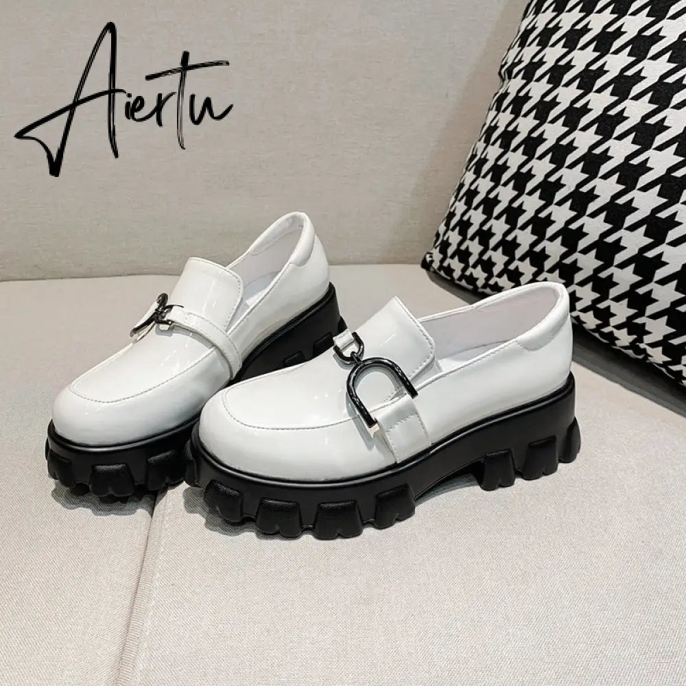 Aiertu Spring New Slip ons Shallow Shoes Women Metal Chain Buckle Platform Chunky Heels Casual Shoes Loafers 33-46 sapato feminino Aiertu
