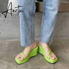 Aiertu Summer New Fashion Women Wedges Slippers Sexy Flip Flop Sandals High Quality Ladies Outdoor Platform Slides Aiertu