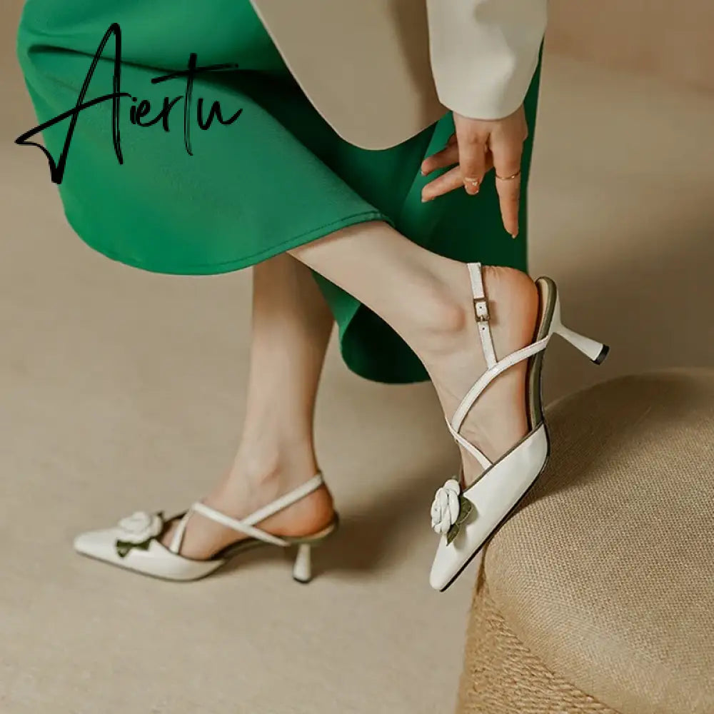Aiertu Summer/Spring Woman Shoes Cow Leather Pointed Toe Women Sandals Flowers High Heels Slingback Stiletto Retro Shoes for Women Aiertu