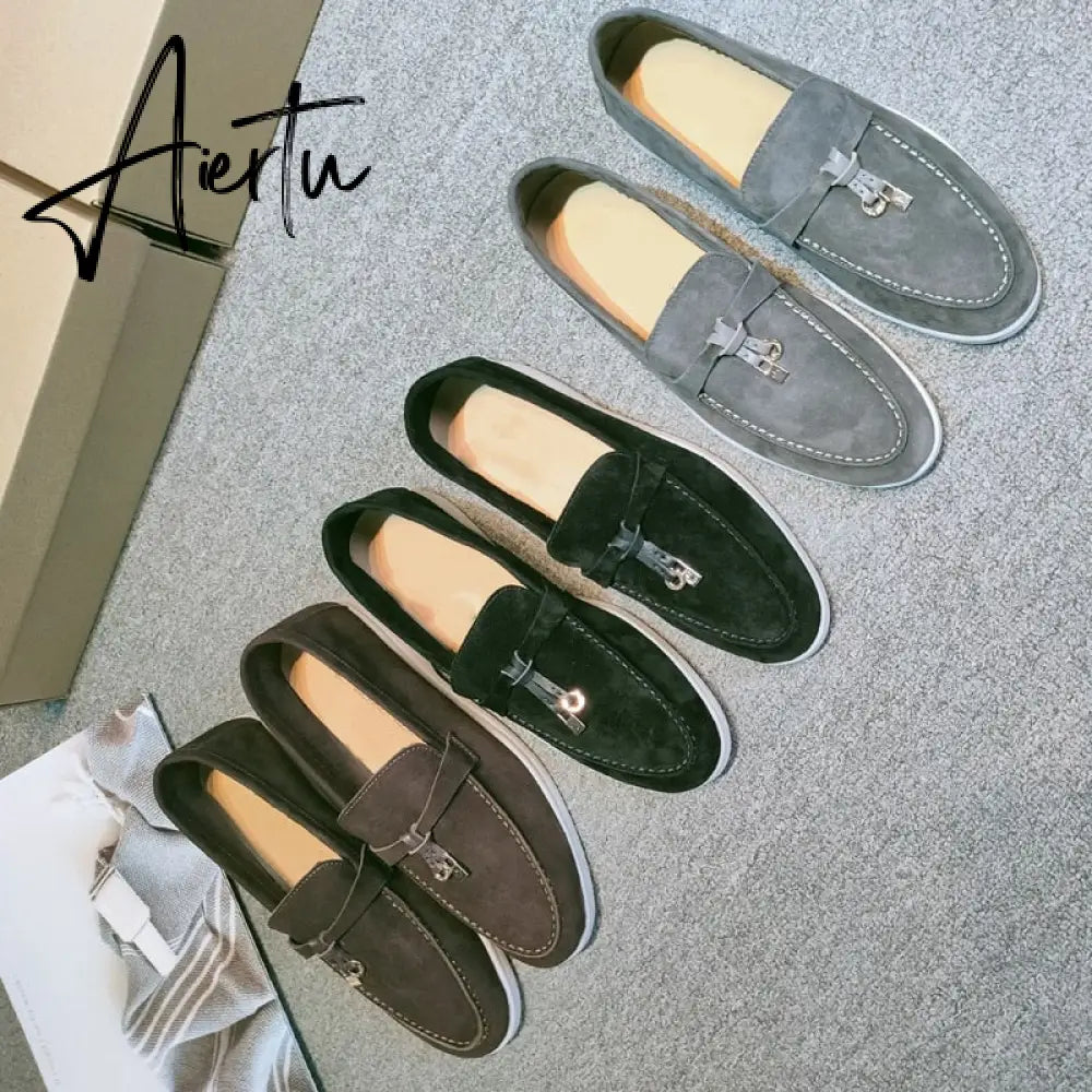 Aiertu Top Quality LP Spring Autumn New Round Head Flat Foot Pendant Ladies Fashion Comfortable Lok Fu Single Casual Women Shoes Aiertu