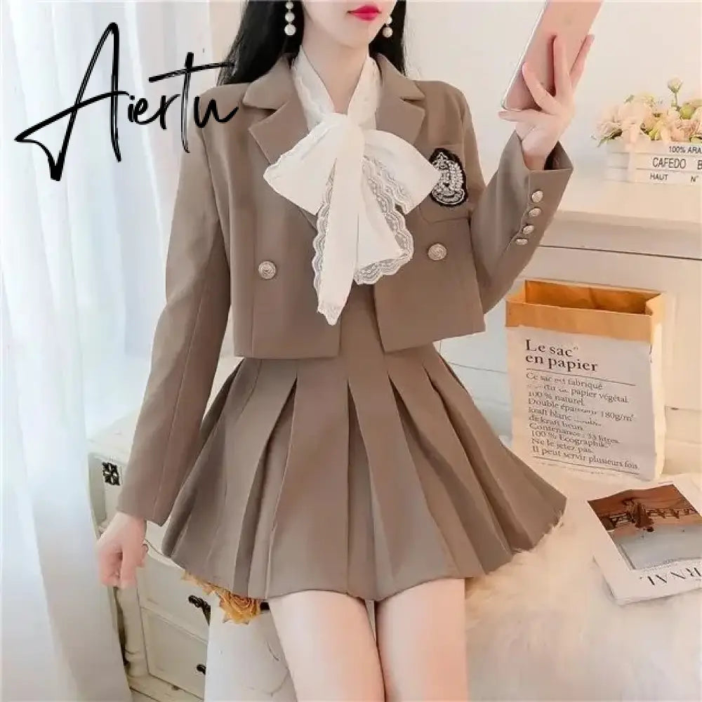 Aiertu Two Piece Set for Women Autumn Long Sleeve Suit Jacket Pleated Skirt Elegant Sets To Dress New Two Piece Temperament Korean New Aiertu