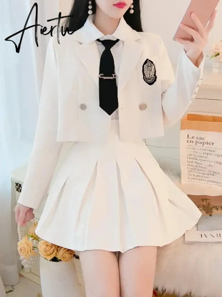 Aiertu Two Piece Set for Women Autumn Long Sleeve Suit Jacket Pleated Skirt Elegant Sets To Dress New Two Piece Temperament Korean New Aiertu