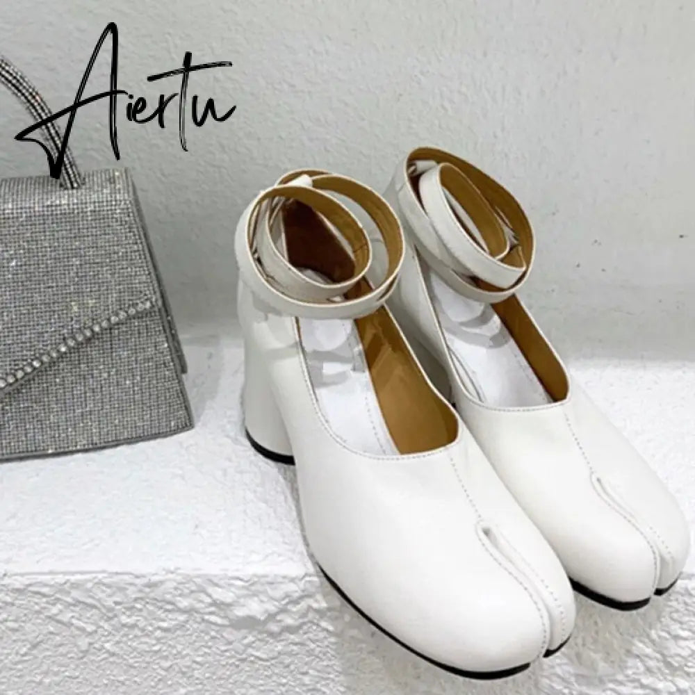 Aiertu Vintage Spring Fashion Slipt Toe Women Pumps Chunky Round Strap Buckle High Heels Red Leather Brand Design Shoes Women Aiertu
