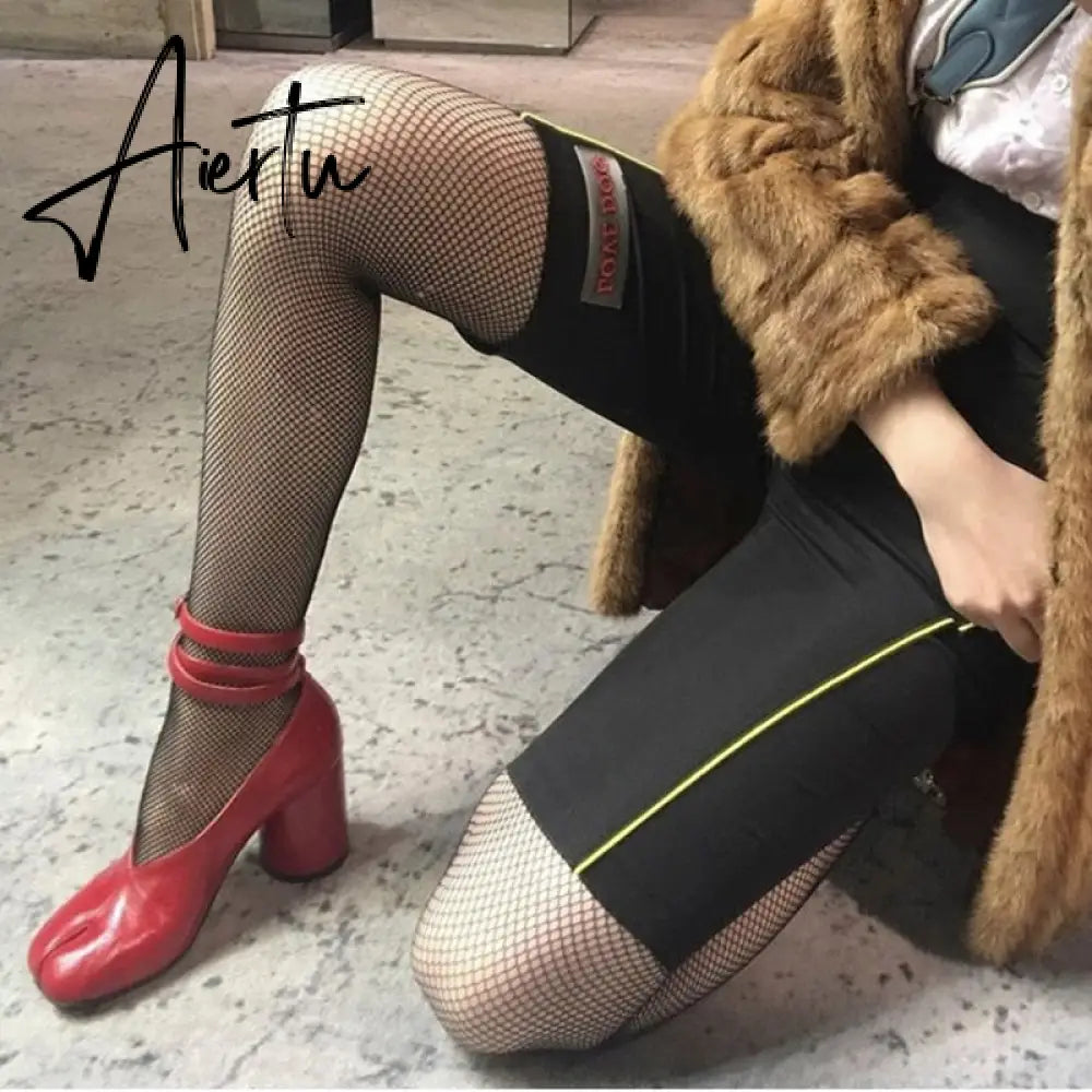 Aiertu Vintage Spring Fashion Slipt Toe Women Pumps Chunky Round Strap Buckle High Heels Red Leather Brand Design Shoes Women Aiertu