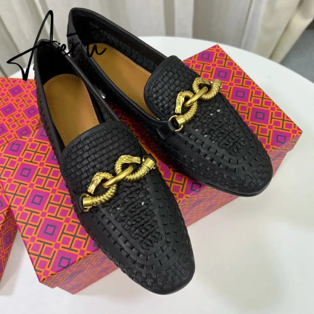Aiertu Weaves Shoes Women Spring Autumn Genuine Leather Loafers Hollow Flats Metal Decoration Designer Shoes Slip-on Zapatillas Mujer Aiertu