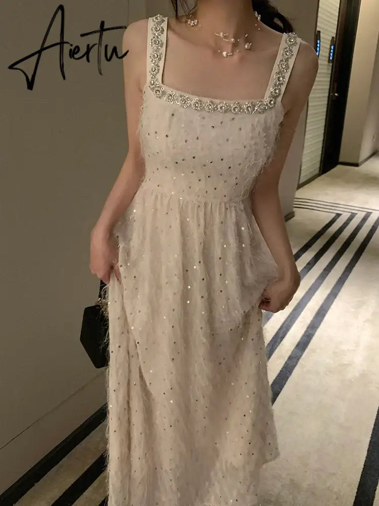 Aiertu White Feather Mini Dress Women New Elegant Sequin Embroidery Dress Women High Waist Runway Design Clothing Aiertu