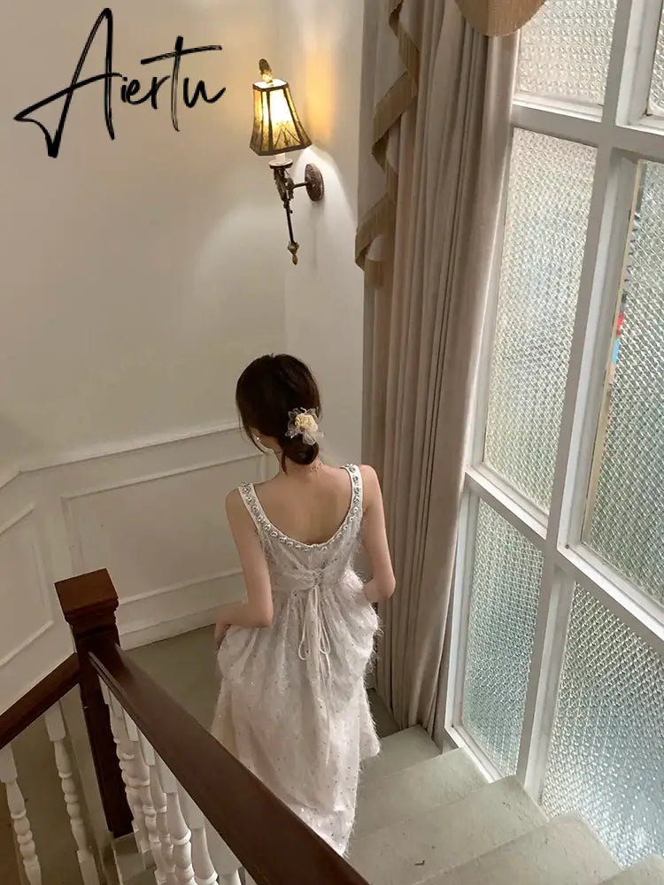 Aiertu White Feather Mini Dress Women New Elegant Sequin Embroidery Dress Women High Waist Runway Design Clothing Aiertu