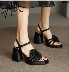 Aiertu Woman Shoes New Summer Fashion Chunky High Heels Platform Black Green Sweet Flower Dress Party Female Sandals Aiertu
