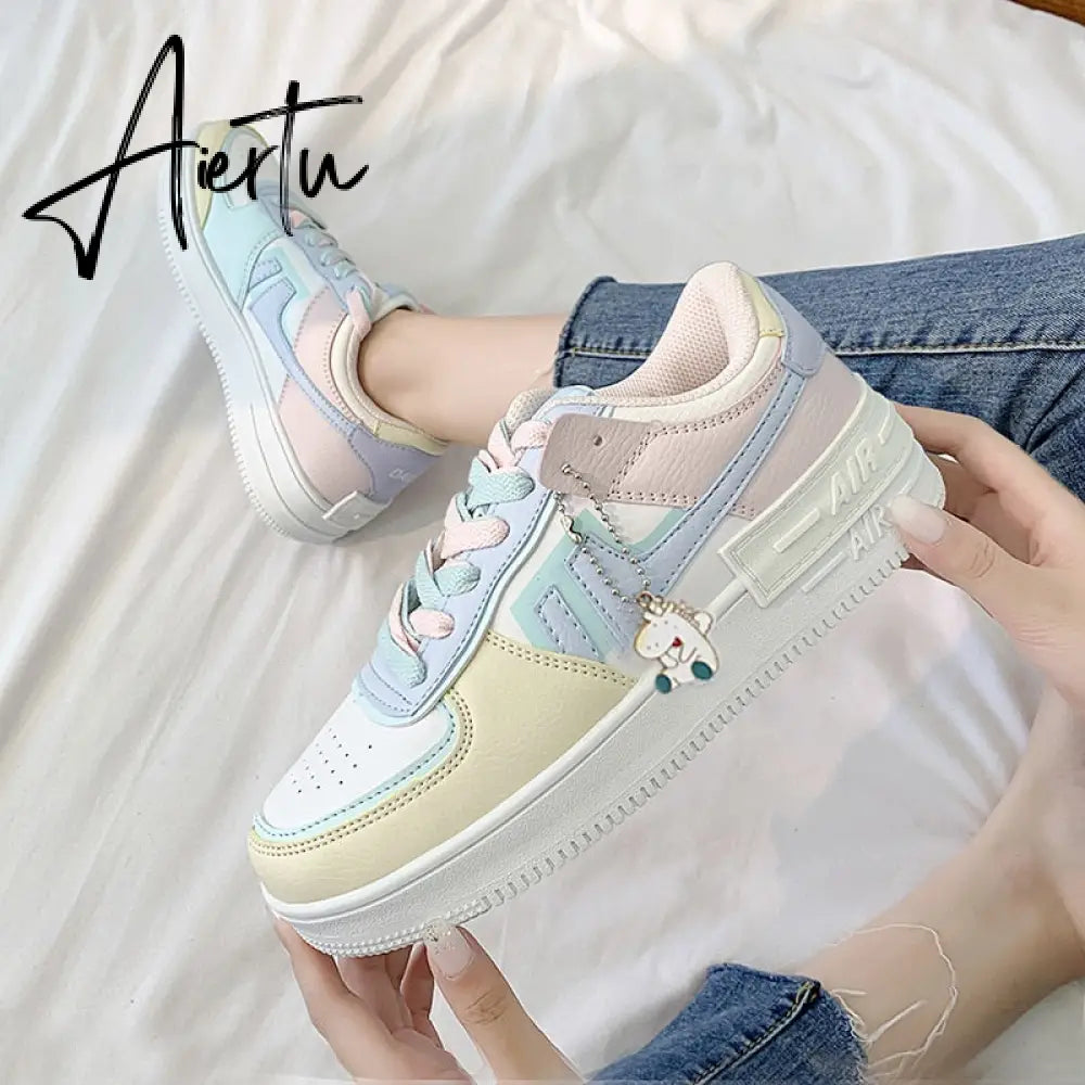 Aiertu Women Sneakers White Pink Tennis Cute Lovely Girl Casual Shoes Female Student Blue Low Top Platform Flats Ladies Vulcanize Shoes Aiertu