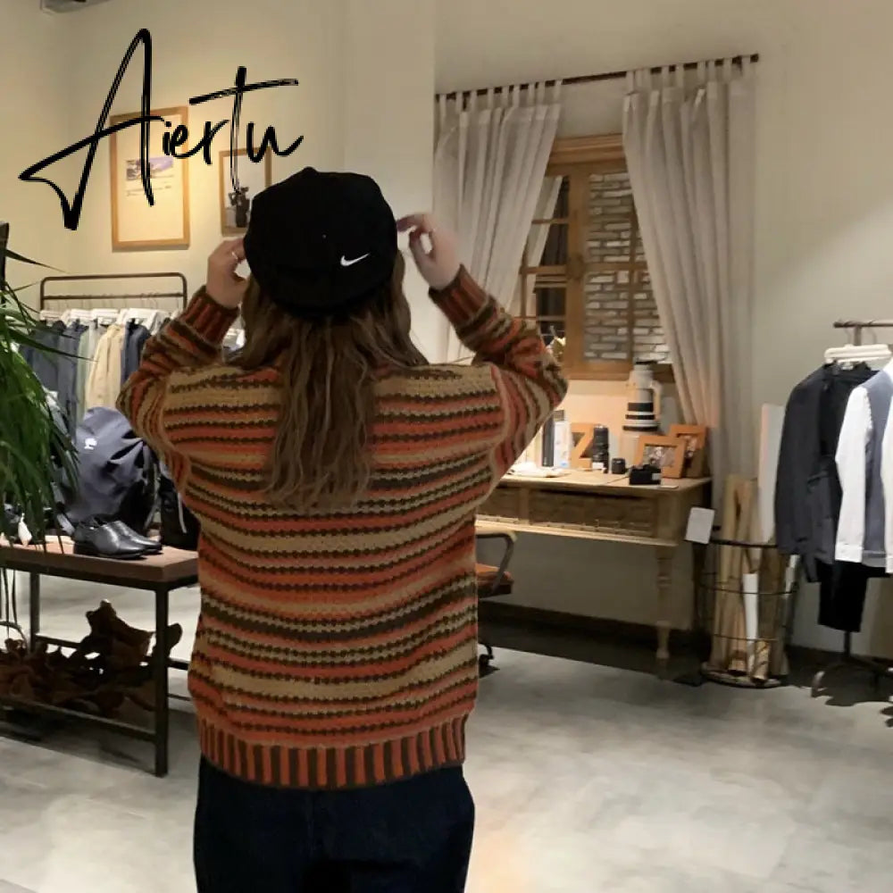 Aiertu Women's Round Neck Retro Long-Sleeved Sweater Student Tide Wear Knitted Top Korean Autumn Winter Warm Striped Pullovers ML144 Aiertu