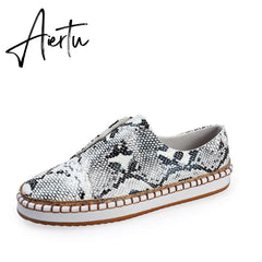 Aiertu Women's Sneakers Slip on Hollow Out Woman Flats Ladies Loafers Casual Female Vulcanized Shoes Sewing Fashion Women Shoes Aiertu
