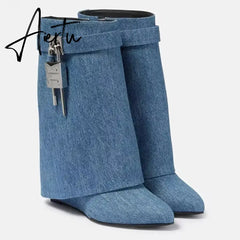 Autumn/Winter New Fashion Large Lock Waist Skirt Boots High Heel Leather Thick Bottom Side Zipper Women's Short Boots Aiertu
