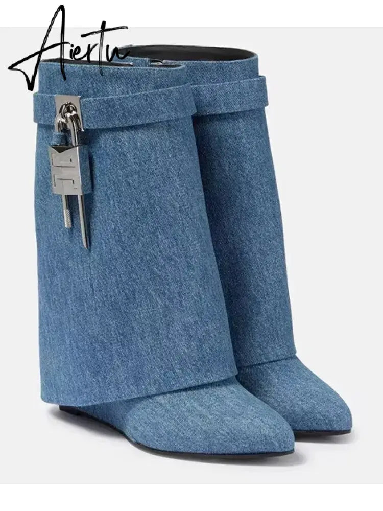 Autumn/Winter New Fashion Large Lock Waist Skirt Boots High Heel Leather Thick Bottom Side Zipper Women's Short Boots Aiertu