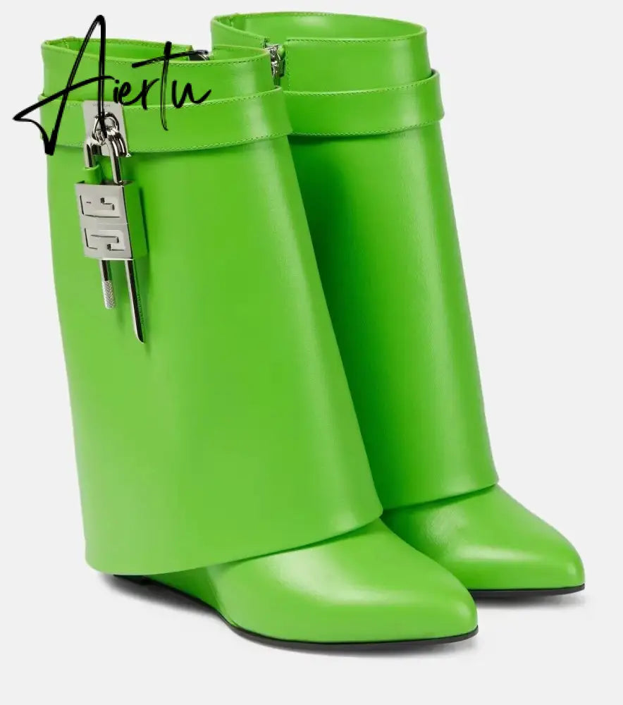 Autumn/Winter New Fashion Large Lock Waist Skirt Boots High Heel Leather Thick Bottom Side Zipper Women's Short Boots Aiertu