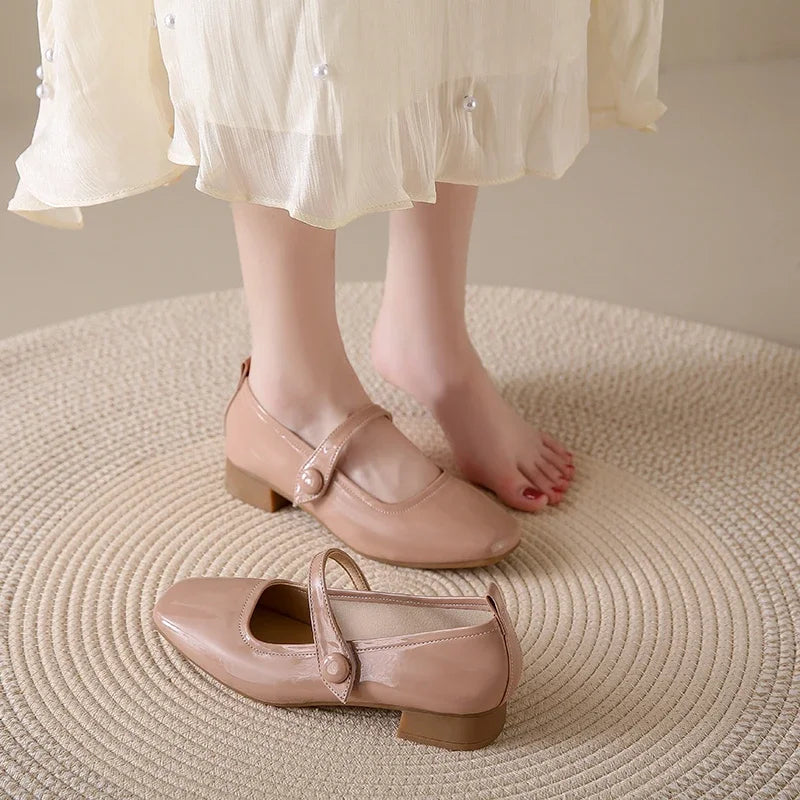 Aiertu  -  Spring and summer new low heel comfortable women's shoes square head fashion sexy casual solid color single shoes women Aiertu