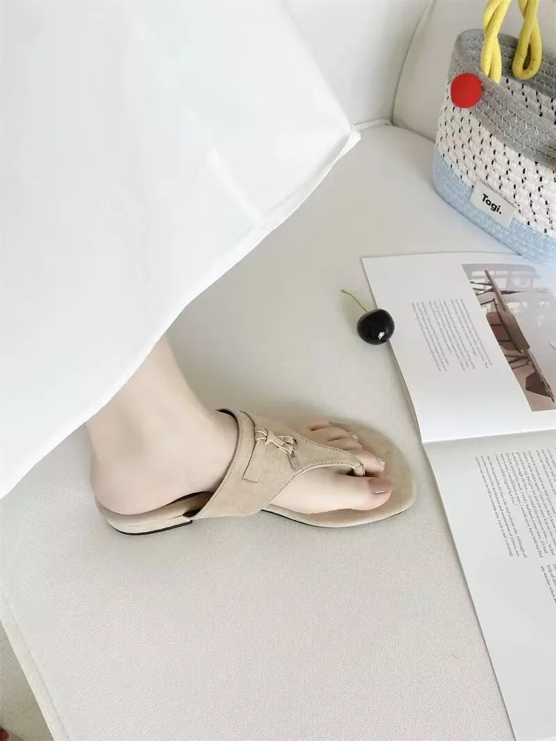 Aiertu  -  Summer New Fashion Versatile Flat Toe Flip-flops Women's Outdoor Holiday Beach Shoes Casual Sandals Aiertu