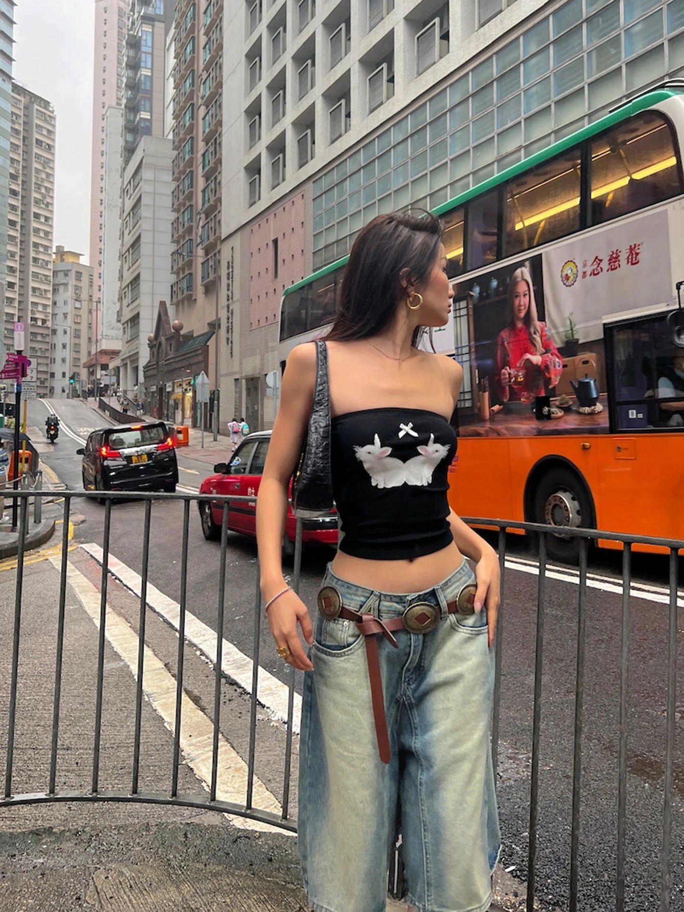 Aiertu  Knee-long Women Denim Shorts Gradient Blue Wash Cropped Jeans Straight Wide Leg Casual Pants Y2k Vintage Streetwear Aiertu