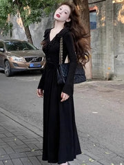 Aiertu  -  Black Retro Ruffle Knitted Dress Women Autumn Flower V-neck Slim Sexy Knitting Dresses Flared Sleeve Chic Elegant Vestidos Mujer Aiertu