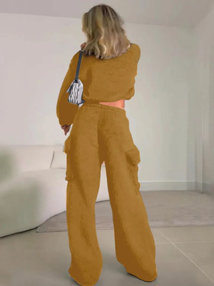 Aiertu      -  Solid Plush Long Sleeve Sweatshirt Trousers Two-Piece Set Female Casual Crop Top Matching Set Lady Autumn Winter Warm New Aiertu