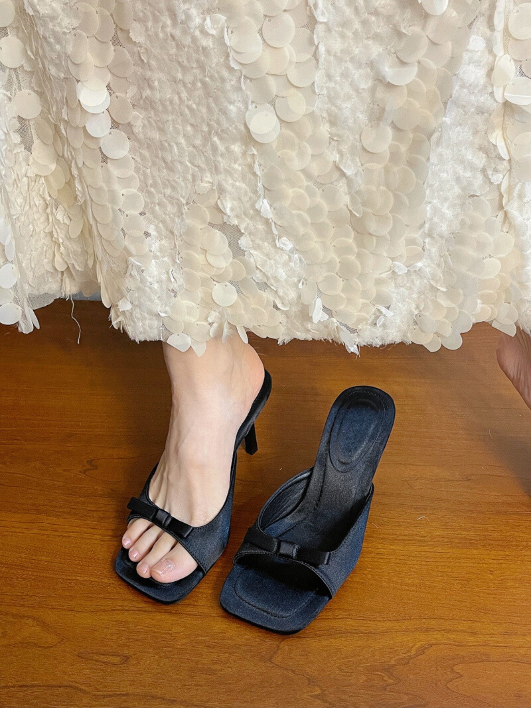 Aiertu  -Nyssa Bow Heels aiertu