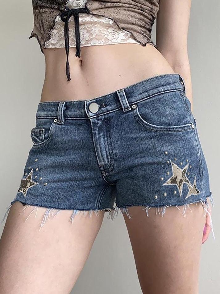 Aiertu  Lace Star Patch Raw Hem Low-Waist Denim Shorts Aiertu