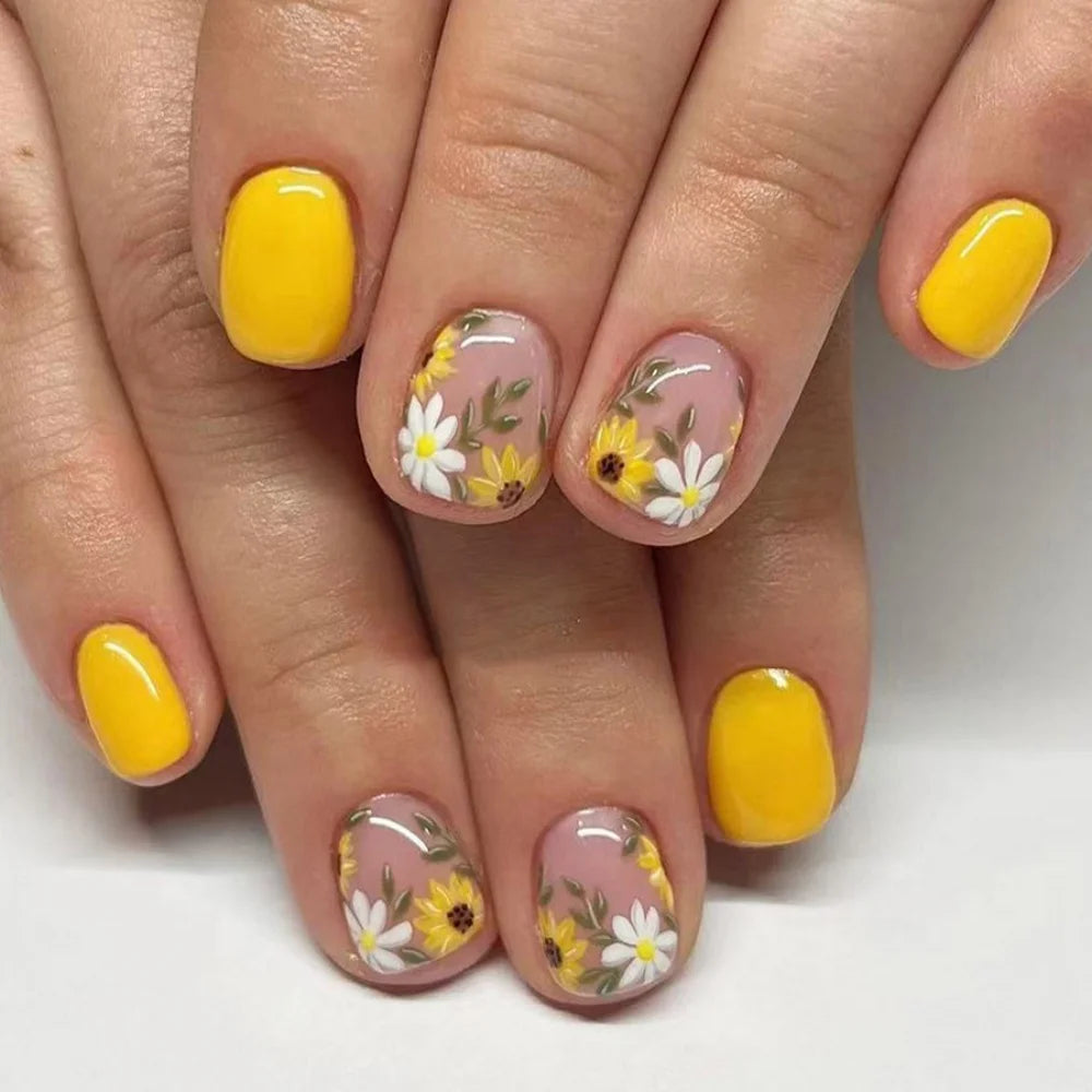 Aiertu  -  24pcs Blue Flower Design False Nails Art Nude Short Square Fake Nail Sets Simple Ins French Ballet Press on Nails Tips Artifical Aiertu