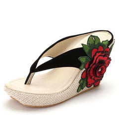 Aiertu  -  New 9 cm comfortable wedge slippers embroidered flowers sandals large sandals waterproof platform sandals Aiertu